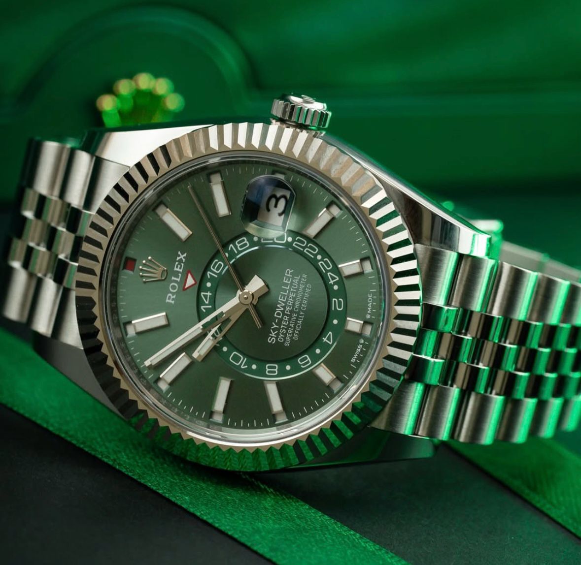 Rolex SKY-DWELLER For men Green