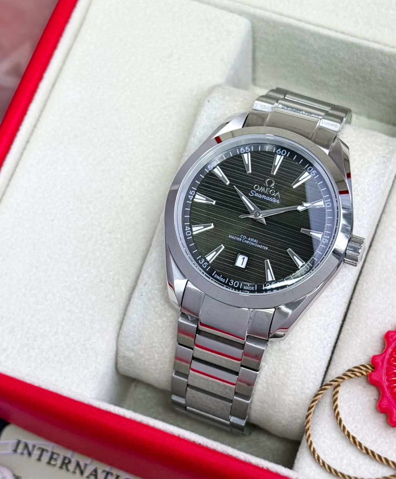 OMEGA’s sporty Seamaster collection